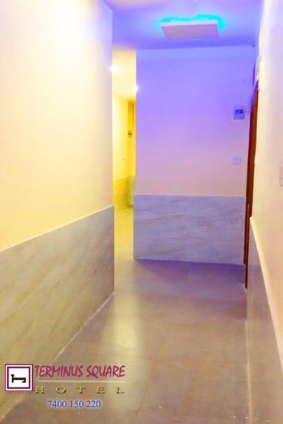 Terminus Square Hotel Kurla Bagian luar foto