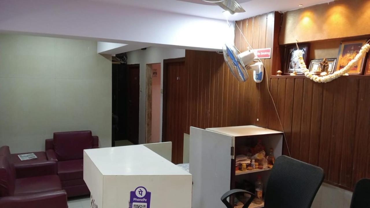 Terminus Square Hotel Kurla Bagian luar foto