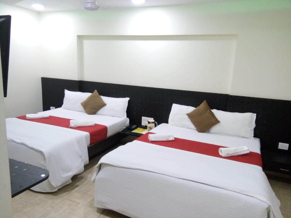 Terminus Square Hotel Kurla Bagian luar foto
